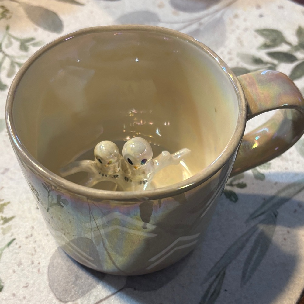 Anthropologie Iridescent Cream “Owl you need is Love” Mug - Picture 1 of 6